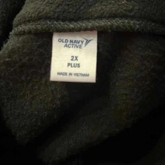 EUC Old Navy Go-Warm Performance Fleece Full Zip Jacket, Black, Size 2X (20/22) - Picture 6 of 7